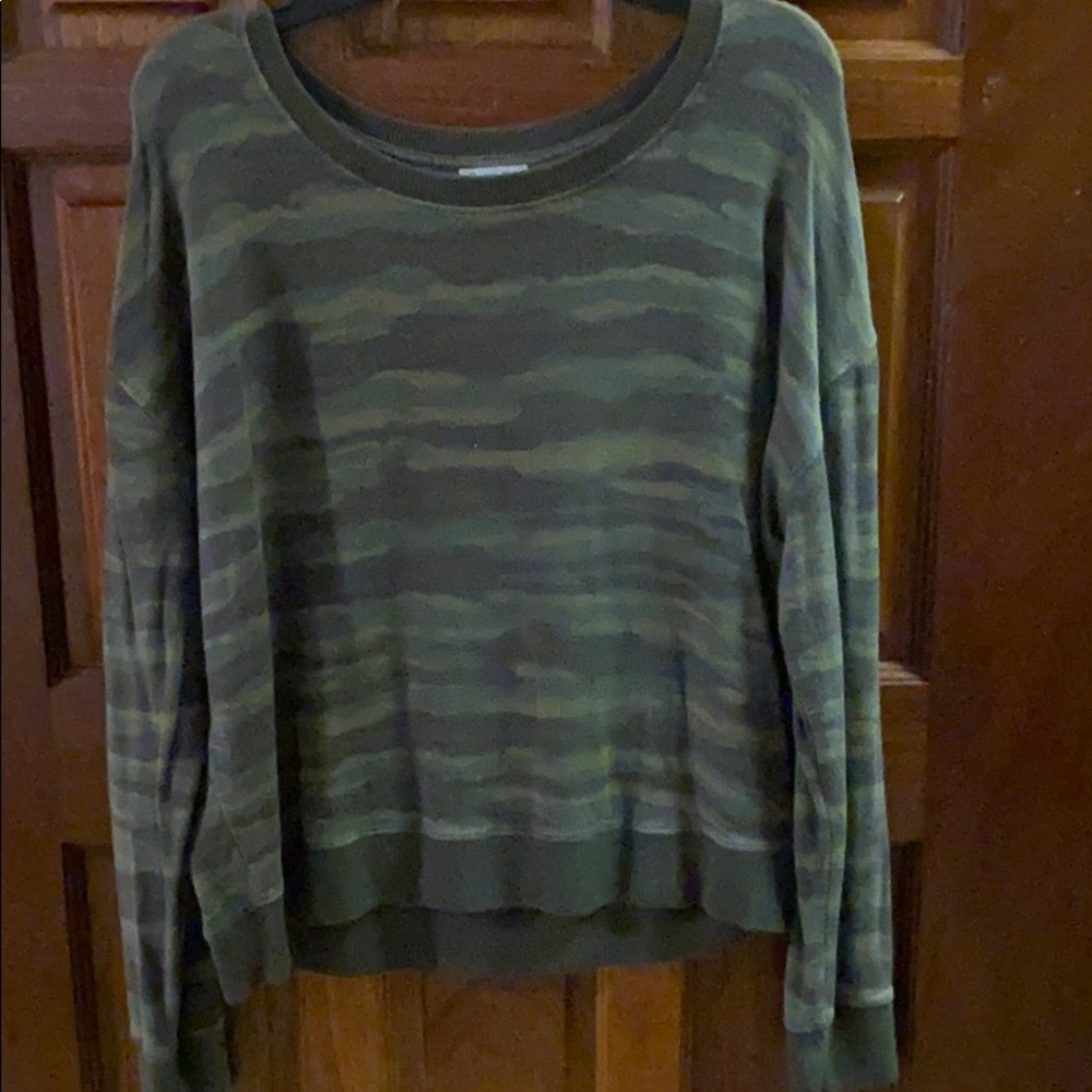 Spledid Camo top